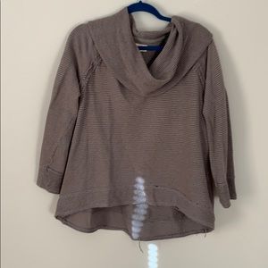 LUCKY bland cowl neck sweater